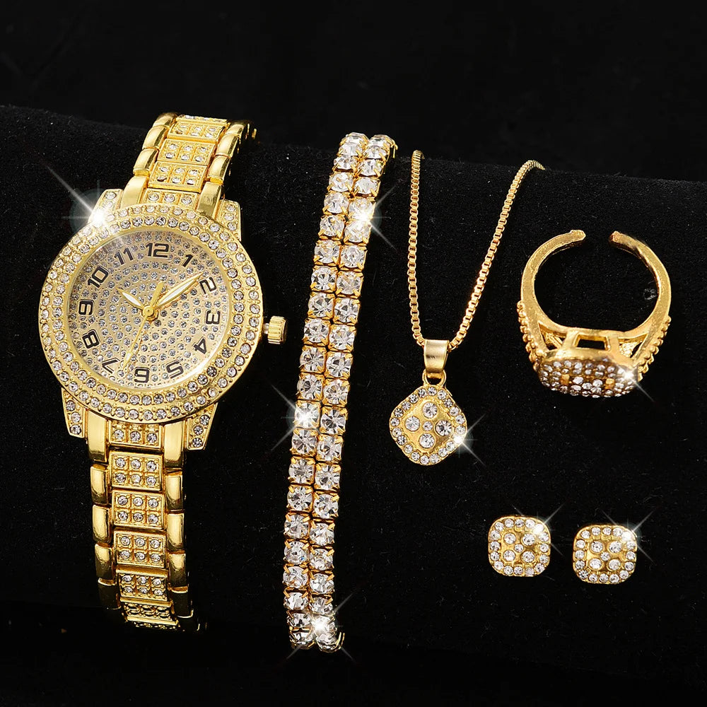 Round Roman Numeral Quartz Bracelet Watch