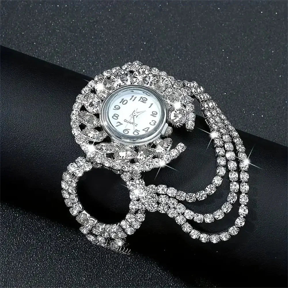 Women’s Sparkling Round Quartz Bracelet Watch – Gold or Silver