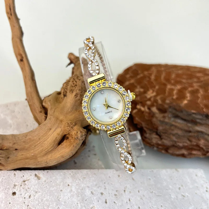 Women's Infinity-Link Quartz Bracelet Watch