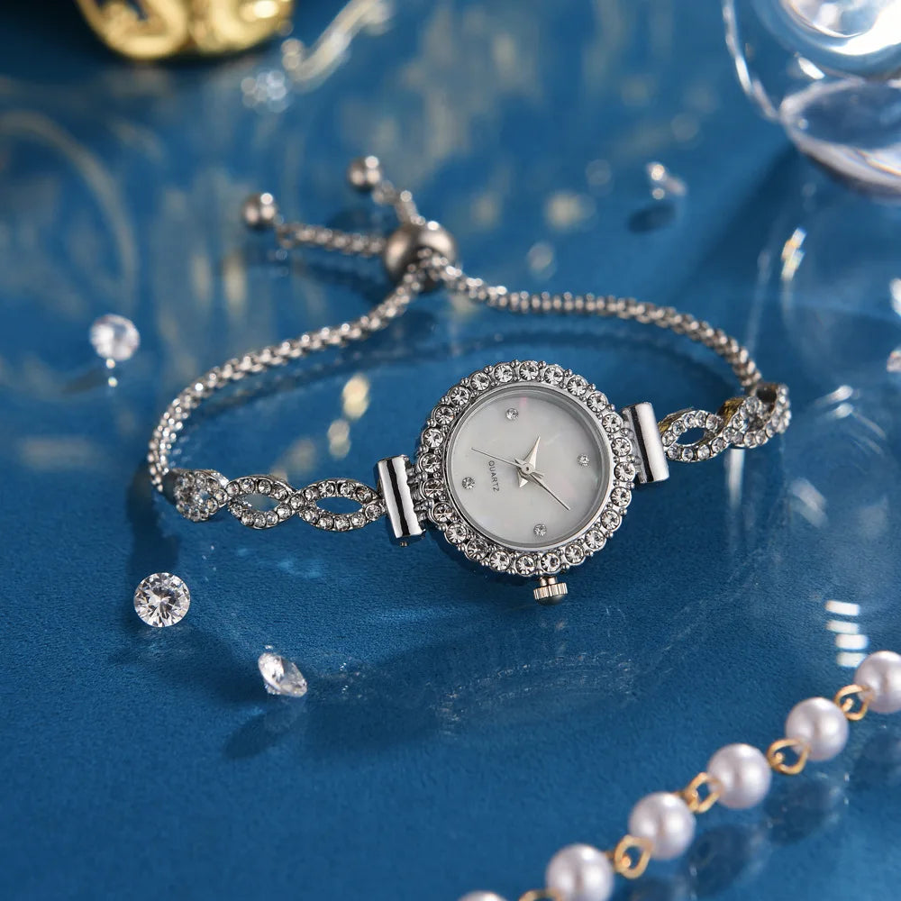 Women's Infinity-Link Quartz Bracelet Watch