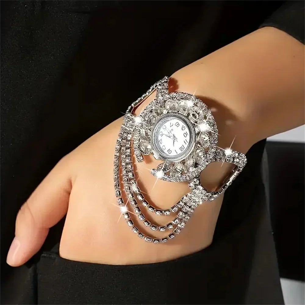 Women’s Sparkling Round Quartz Bracelet Watch – Gold or Silver